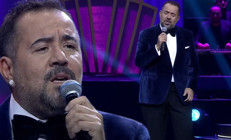 Ata Demirer 50. Pantene Altın Kelebek Ödülleri sahnesinde