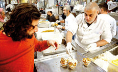 Hürriyet Şam’da: Şam’da hayat yeniden başladı... ‘Esad gitti korku bitti’