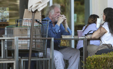 Efsane oyuncu 83 yaşında setlere geri döndü