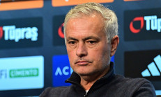 Mourinho kötü haberi verdi: Sezonu kapattı