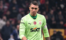 Fernando Muslera için flaş iddia Galatasaraydan ayrılacak mı Uruguaya dönüş...