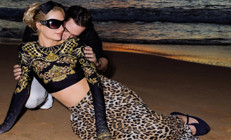 Yürümez bu iş diyorlardı... Yuvalarındaki aşk ateşi hiç sönmedi... Artık iki çocukları bile var