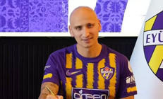 Süper Ligin devlerinden transferde art arda flaş hamleler: Osimhen, Lindelöf, İkone ve Ebimbe, Shelvey