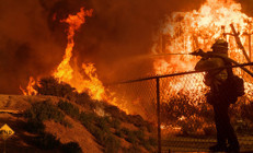 SON DAKiKA: ABDde can kaybı artıyor Yetkililer uyardı: Rüzgar hızlanacak, kritik gün Salı