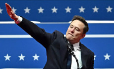 Elon Muskın selamı tepki çekti: Yanıt gecikmedi