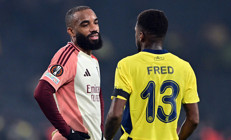 Fenerbahçe, Lyonda taşları yeniden oynattı