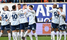 Fenerbahçeli yıldızlar galibiyetin ardından itiraf etti İlerlyen maçlarda da bunu görebiliriz Szymanski, Talisca...