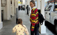 Onu bir hazine gibi herkesten saklıyor… Ünlü yıldızın kızı 5 yaşına geldi ama yüzünü kimseler görmedi