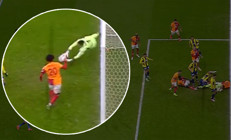 Musleradan Galatasaray - Fenerbahçe derbisine damga vuran kurtarış 67. dakikada nefesler tutuldu