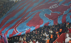 Trabzonspor tribünlerinden TFF ve Şenol Güneşe tepki