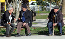 Türkiye nüfusu yaşlanıyor... İstatistik belli oldu İşte 100 yaşın üstündeki kişi sayısı