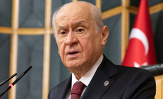 Devlet Bahçeliden CHP Genel Başkanı Özgür Özele: Yargıya saygı duy, partinde otur