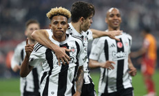 Büyük maçların Kartalı zirvenin kaderini değiştirdi