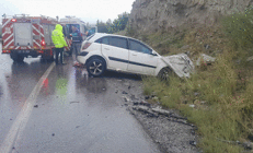 Antalyada trafik kazasında 2 can kaybı, 4 yaralı