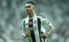 Beşiktaşa Emirhan Topçudan kötü haber Devam edemedi...