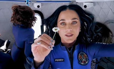 İndiğinde toprağı öpmüştü: Katy Perry uzaya gittiğine pişman oldu