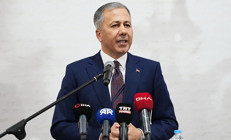 Özgür Özele tepki: Koruma polislerinin bantla kamera kapatma görevi yok