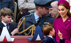 Annesine de babasına da hiç rahat vermedi… Bir yaş daha aldı ama uslanmaya niyeti yok Afacan prens yine iş başında…