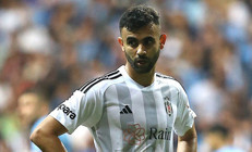 Beşiktaşın eski futbolcusu Ghezzal: Derbi kazanan şampiyon da olmalı