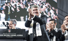 Beşiktaş istikrarı seçti, Serdal Adalı yeniden başkan