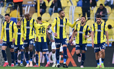 Fenerbahçede bir devir sona eriyor İşte gidecek ve kalacak oyuncular