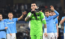 Galatasarayda Muslera yerine kaleye iki aday var 3 oyuncu takasta kullanılabilir
