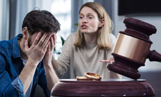 Boşanma davasında şaşırtan emsal karar Evin giderlerine destek olmadı, tam kusurlu bulundu... Nafakayı kim ödeyecek