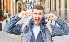 İstanbul’da ulaşım ve açık alanlarda… Yüksek sesli müziğe son