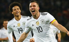 Galatasarayın eski golcüsü Podolski, yeni transfer Sane hakkında konuştu: Parasını evde bırakmaya alışsa iyi olur