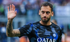 Hakan Çalhanoğlunun babasından dikkat çeken paylaşım