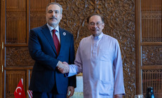 Dışişleri Bakanı Hakan Fidandan peş peşe diplomatik temaslar