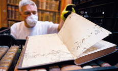 100 bin el yazması kitap tehlikede… Böcek alarmı