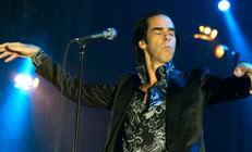 Ölüm, yedi yıl arayla ünlü şarkıcının iki evladını da elinden aldı... Acı, benim hayatım oldu... Ben yaşlandıkça çiçek açtı