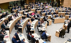 Meclisteki oylamada Gamalı Haç skandalı | Tepkiler peş peşe geldi: İğrenç