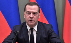 Medvedev Trumpa yanıt verdi: Rusyanın haklı olduğu anlamına gelir