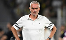 Jose Mourinhodan galibiyet sonrası oyuncularına övgü: Fantastik, eksiksiz