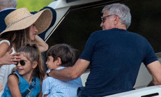 İsteyen istediği kadar Boşanıyorlar desin... Aşkın başladığı yerde ikizleriyle birlikte