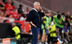 Mourinhonun kaderi, Başkan Ali Koçun iki dudağı arasında