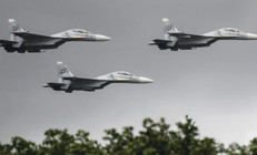 Venezuela teyakkuzda... ABD müdahalesine karşı Rus uçakları hazırlandı