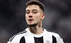 Trabzonspor, Beşiktaşlı Muçi’nin transferini KAP’a bildirdi