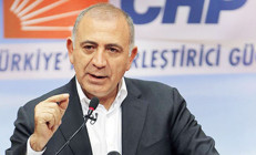 Gözler CHP İstanbul’da