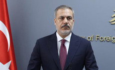 Dışişleri Bakanı Hakan Fidan, göreve yeni başlayan İngiliz mevkidaşı Cooper ile görüştü