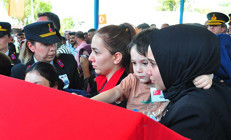 Şehit uzman çavuşun cenazesinde gözyaşları sel oldu... Ortaya çıkan detay yürekleri dağladı