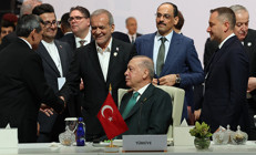 İİT-Arap Birliği Ortak Olağanüstü Zirvesi Katarda