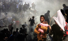 Son dakika: İsrail saldırılarını yoğunlaştırdı Gazzede iletişim kesildi... Avrupadan Tel Avive yaptırım kararı