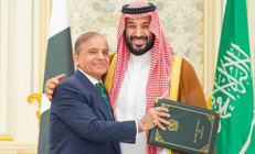 Suudi Arabistan ve Pakistan ortak savunma anlaşması imzaladı