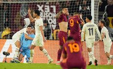 Berke Özerden Roma deplasmanında tarihe geçen performans Arka arkaya 3 penaltı kurtardı