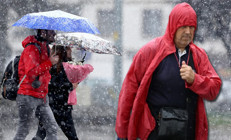 Lapa lapa kar geliyor Meteoroloji sarı alarm verdi: Kuvvetli sağanak ve fırtına uyarısı | İşte kar ve yağmur beklenen iller