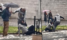 İstanbulda dehşet Önce yerde sürükledi sonra kaldırım taşıyla darbetti