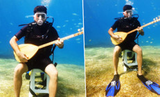 5 metre derinliğe dalan sanatçı, Neşet Ertaş türküsü söyledi Halini böyle gerçekleştirdi